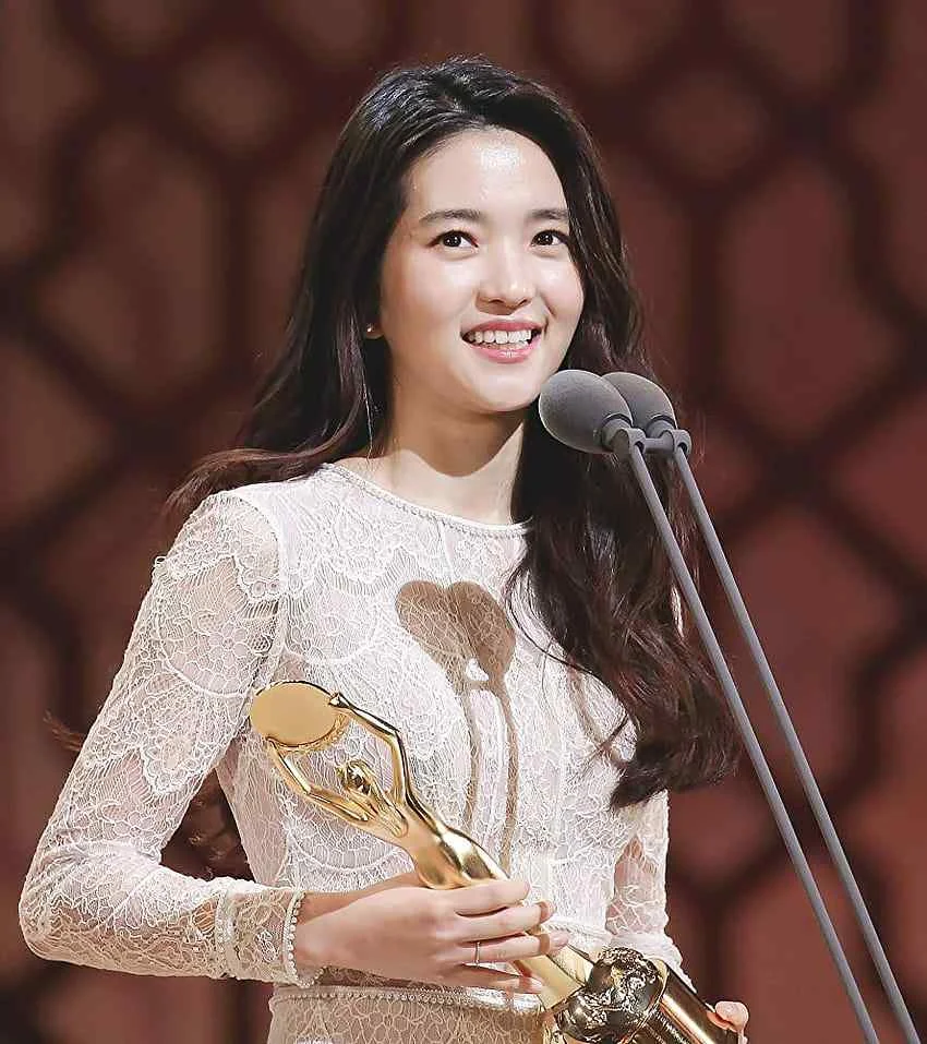 Kim Tae Ri - kim-tae-ri-hot-44.webp